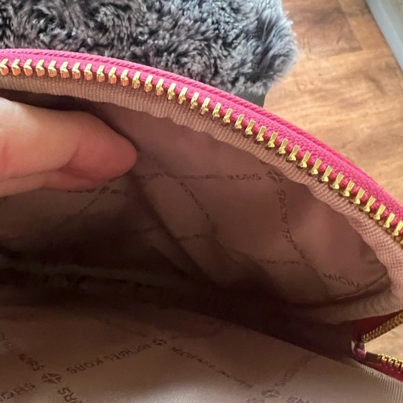 Michael Kors Jet Set Travel Medium Signature Logo Crossbody Bag Electric Pink - Picture 11 of 11